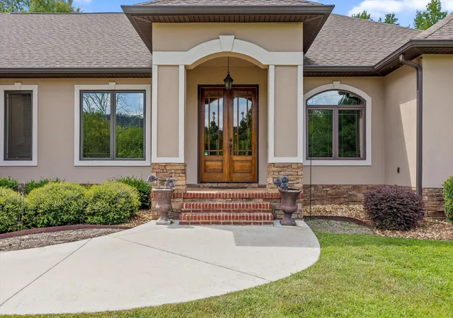 Photo 4 of Single family home for sale at 230 W Nickajack Rd, Ringgold, GA 30736 | MLS# 1542515 | Listing updated on 2026-09-14