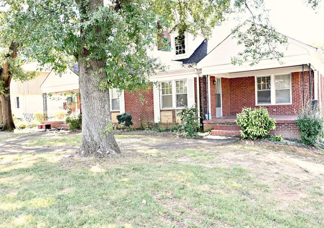 Multi family home for sale at 4100 South Ter, Chattanooga, TN 37412 | MLS# 1543322