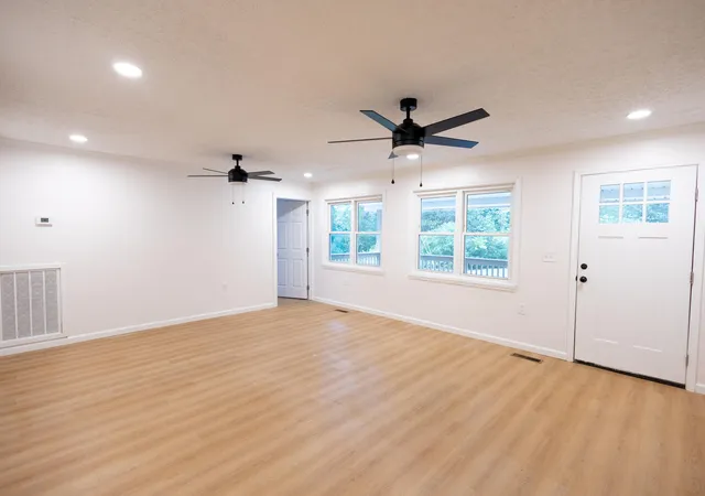 Photo 4 of Single family home for sale at 186 Triple S Ln, Pikeville, TN 37367 | MLS# 1542293 | Listing updated on 2026-09-06
