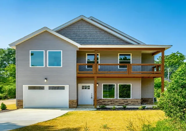 Photo 1 of Single family home for sale at 627 Idle Pl Cir #Lot 104, Rossville, GA 30741 | MLS# 1542299 | Listing updated on 2026-09-14