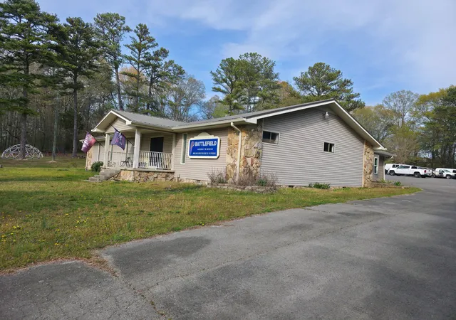 Photo 1 of Single family home for sale at 195 Ashley Ln, Rossville, GA 30741 | MLS# 1542354 | Listing updated on 2026-09-08