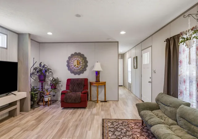 Photo 3 of Single family home for sale at 298 Agency Crk Ln, Decatur, TN 37322 | MLS# 1542347 | Listing updated on 2026-10-05