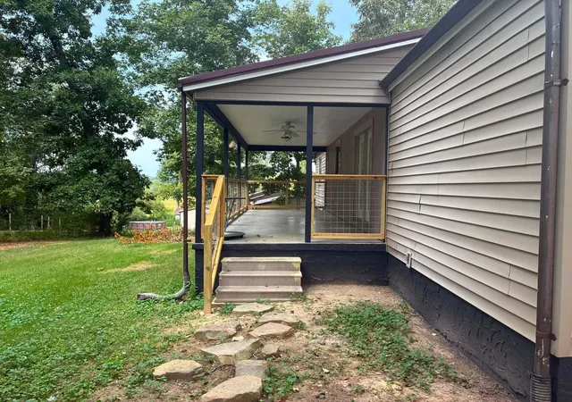 Photo 3 of Sale Pending at 158 Tango Dr, Madisonville, TN 37354 | MLS# 1542348 | Listing updated on 2026-09-13