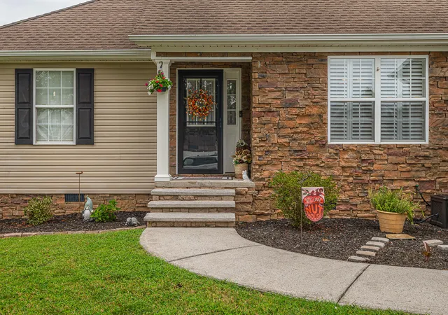 Photo 2 of Single family home for sale at 213 Thoroughbred Dr Nw, Cleveland, TN 37312 | MLS# 1542371 | Listing updated on 2026-09-09