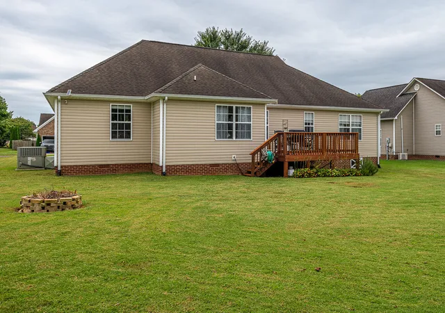 Photo 3 of Single family home for sale at 213 Thoroughbred Dr NW, Cleveland, TN 37312 | MLS# 1542371 | Listing updated on 2026-09-09