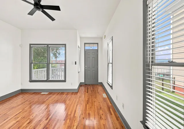 Photo 3 of Single family home for sale at 1003 E 11th Street, Chattanooga, TN 37403 | MLS# 1542791 | Listing updated on 2026-10-12
