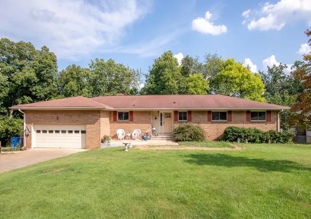 Photo 1 of Single family home for sale at 5846 Crestview Dr, Hixson, TN 37343 | MLS# 1542473 | Listing updated on 2026-09-09