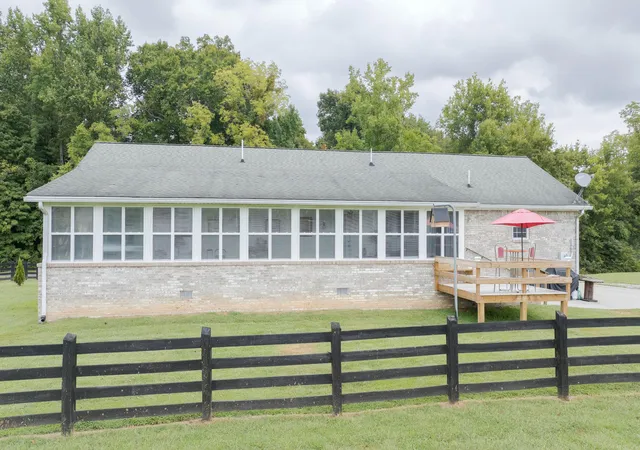 Photo 3 of Single family home for sale at 493 Sandtown Rd, Spring City, TN 37381 | MLS# 1542487 | Listing updated on 2026-09-09