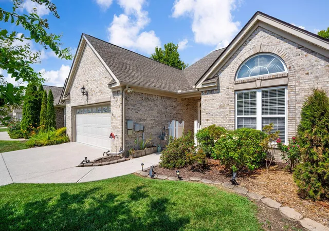 Photo 1 of Townhouse for sale at 6739 Dove Fld Rd, Hixson, TN 37343 | MLS# 1542393 | Listing updated on 2026-09-14