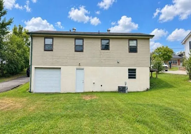 Photo 3 of Single family home for sale at 1645 Falcon Dr Se, Cleveland, TN 37323 | MLS# 1542394 | Listing updated on 2026-09-25