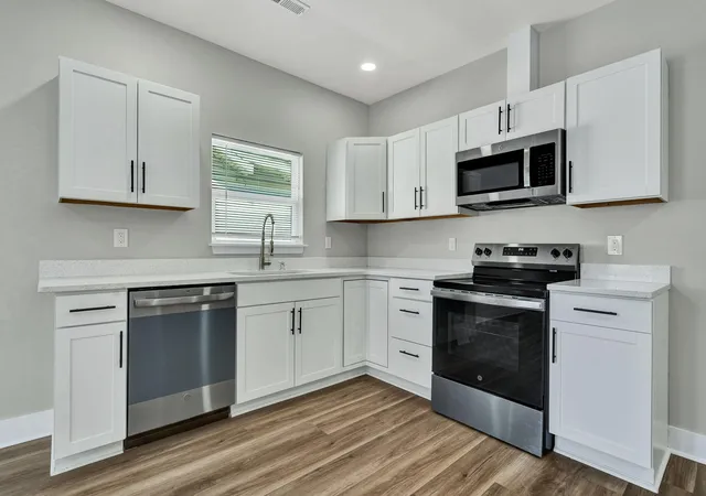 Photo 4 of Single family home for sale at 210 S Moore Rd, Chattanooga, TN 37411 | MLS# 1542439 | Listing updated on 2026-09-11