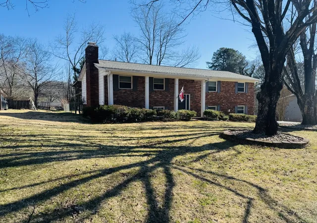 Photo 1 of Single family home for sale at 3508 Valley Trl, Chattanooga, TN 37415 | MLS# 1542420 | Listing updated on 2026-09-08