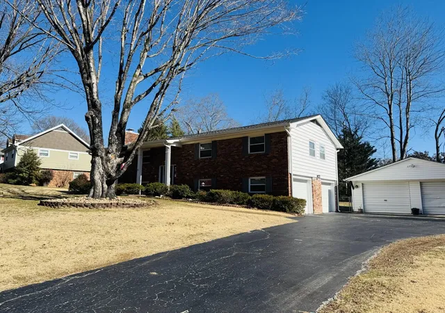 Photo 2 of Single family home for sale at 3508 Valley Trl, Chattanooga, TN 37415 | MLS# 1542420 | Listing updated on 2026-09-08
