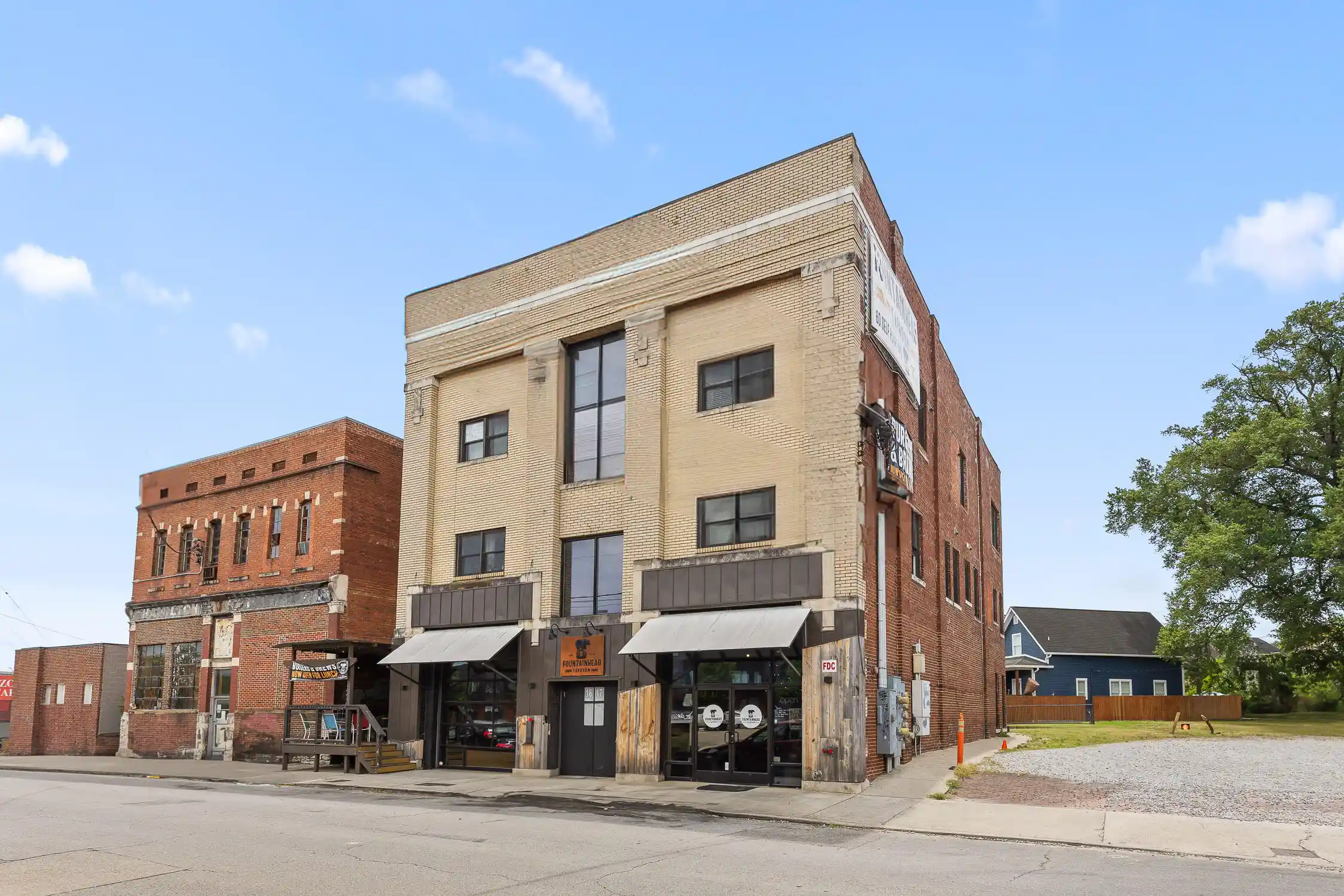 Listing Photo 1 - Condo for sale in 1617 Rossville Ave located at 1617 Rossville Ave, Chattanooga, TN 37408 - Unit #2c