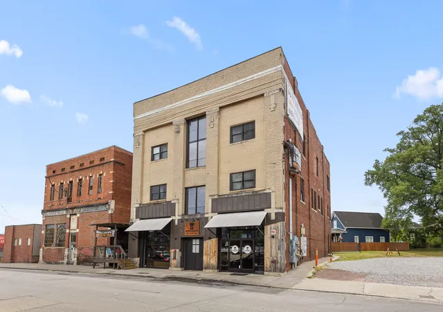 Photo 1 of Condo for sale at 1617 Rossville Ave #2c, Chattanooga, TN 37408 | MLS# 1542794 | Listing updated on 2026-10-29