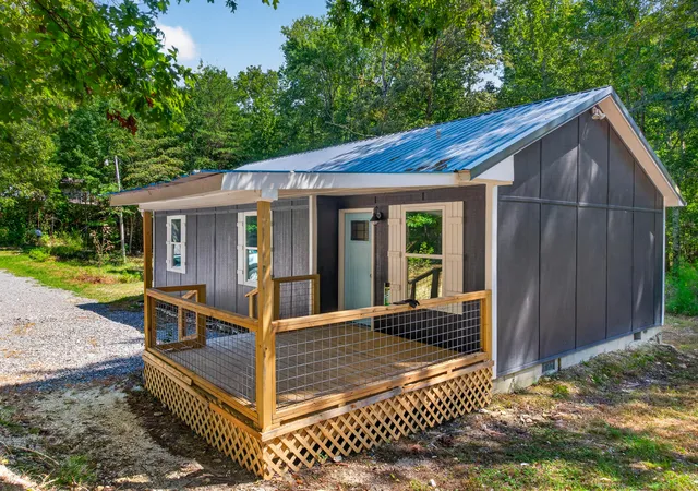 Photo 2 of Single family home for sale at 307 N Flora St, La Fayette, GA 30728 | MLS# 1542569 | Listing updated on 2026-09-17
