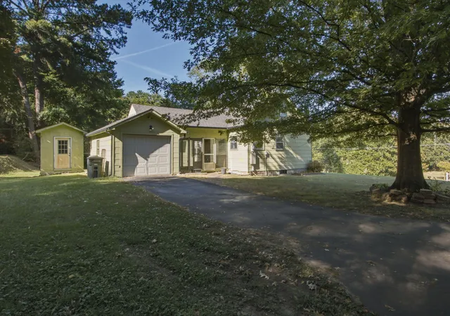 Photo 2 of Sale Pending at 103 Bookout Rd, Ringgold, GA 30736 | MLS# 1542430 | Listing updated on 2026-09-12