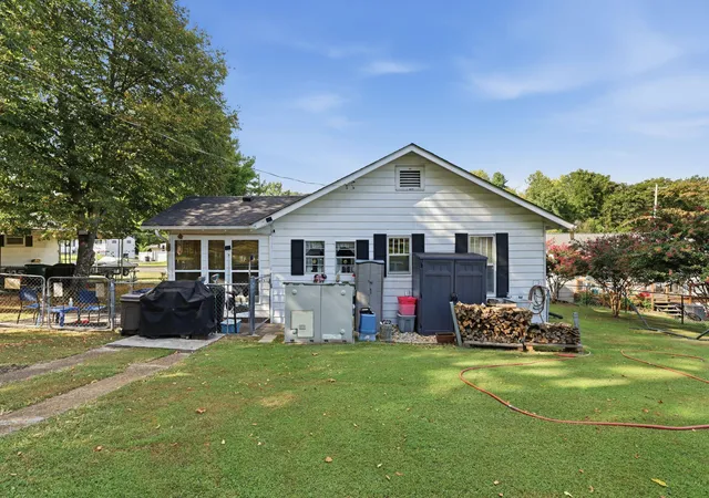 Photo 3 of Single family home for sale at 1214 John Ross Rd, Chattanooga, TN 37412 | MLS# 1542591 | Listing updated on 2026-09-18