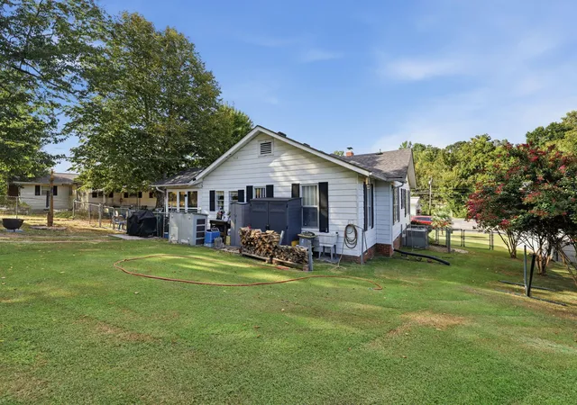Photo 4 of Single family home for sale at 1214 John Ross Rd, Chattanooga, TN 37412 | MLS# 1542591 | Listing updated on 2026-09-18