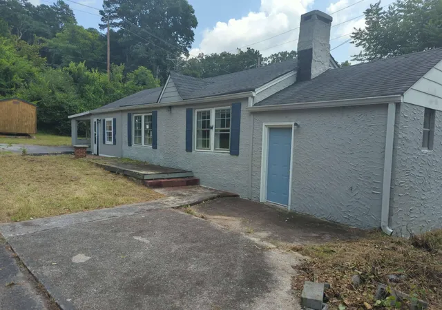 Photo 1 of Sale Pending at 411 E Gordon Ave, Rossville, GA 30741 | MLS# 1542460 | Listing updated on 2026-09-15