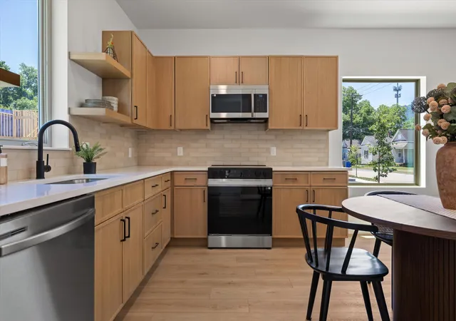 Photo 3 of Townhouse for sale at 2706 Long St #140, Chattanooga, TN 37408 | MLS# 1542474 | Listing updated on 2026-09-09
