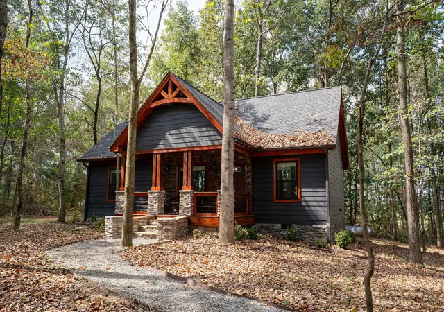 Photo 3 of Mansion for sale at 150 County Rd 1034, Rainsville, AL 35986 | MLS# 1543290 | Listing updated on 2026-10-16