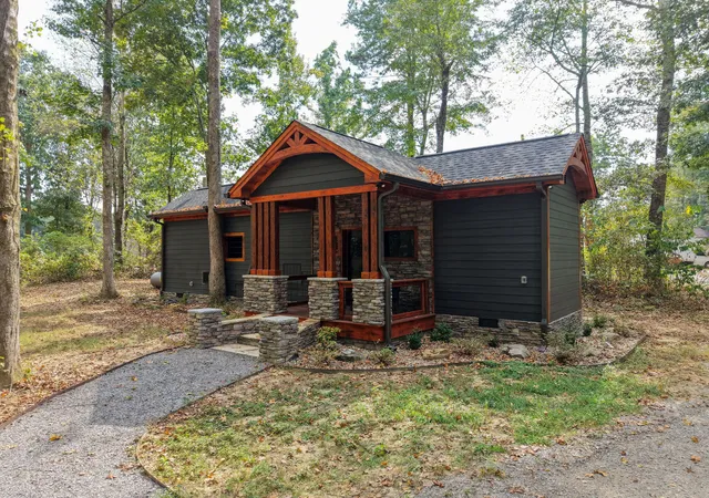 Photo 3 of Single family home for sale at 150 County Rd 1034, Rainsville, AL 35986 | MLS# 1543290 | Listing updated on 2026-10-16