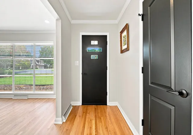 Photo 3 of Single family home for sale at 617 Melville Ave, Chattanooga, TN 37412 | MLS# 1542651 | Listing updated on 2026-09-16