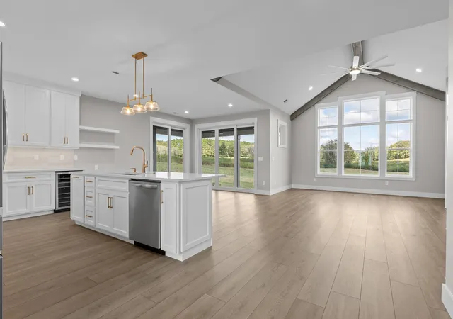 Photo 3 of Single family home for sale at 349 Clubhouse Dr, Jasper, TN 37347 | MLS# 1542642 | Listing updated on 2026-09-11