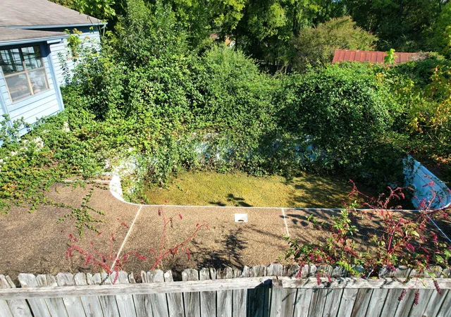 Photo 3 of Sale Pending at 180 Burkeridge Dr Se, Cleveland, TN 37323 | MLS# 1542659 | Listing updated on 2026-09-13