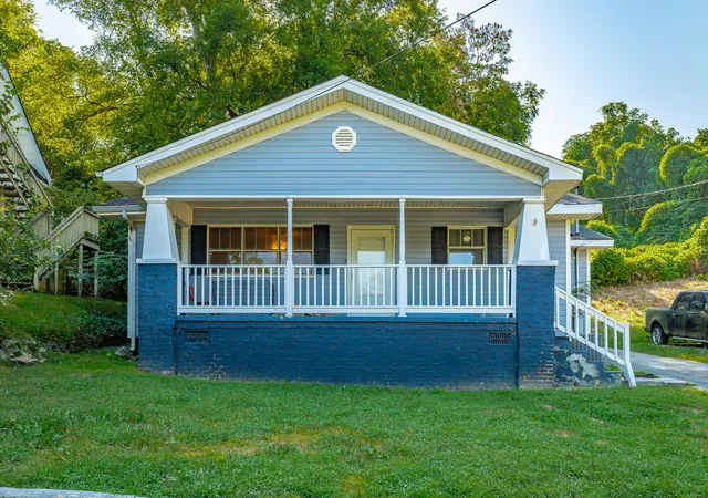 Photo 1 of Single family home for sale at 3906 14th Avenue, Chattanooga, TN 37407 | MLS# 1542462 | Listing updated on 2026-09-09