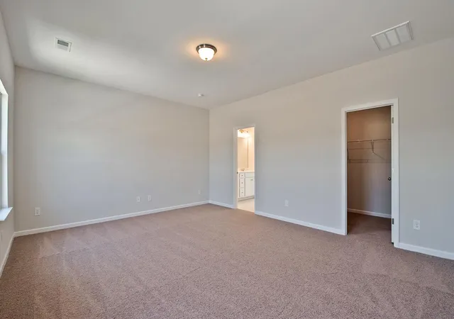 Photo 9 of Single family home for sale at 8679 Ryall Dr, Chattanooga, TN 37421 | MLS# 1542477 | Listing updated on 2026-09-10