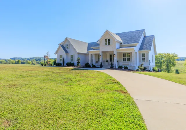 Photo 2 of Single family home for sale at 1000 Bryant Rd, Cohutta, GA 30710 | MLS# 1542580 | Listing updated on 2026-10-02