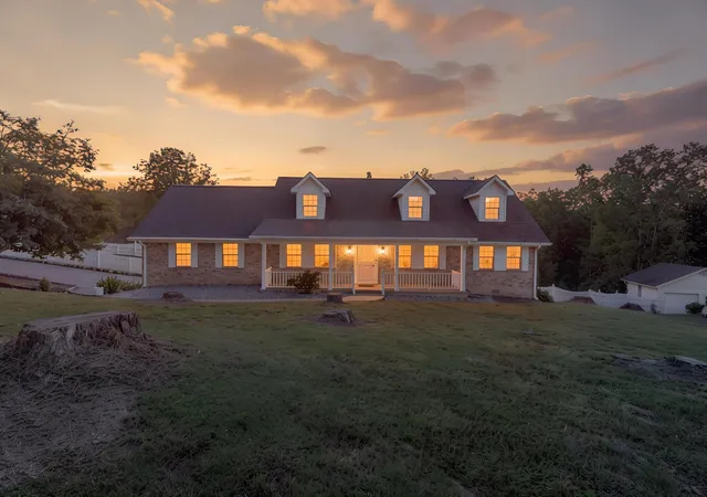 Photo 1 of Single family home for sale at 14 Hickory Hl Ln, Ringgold, GA 30736 | MLS# 1542604 | Listing updated on 2026-10-29