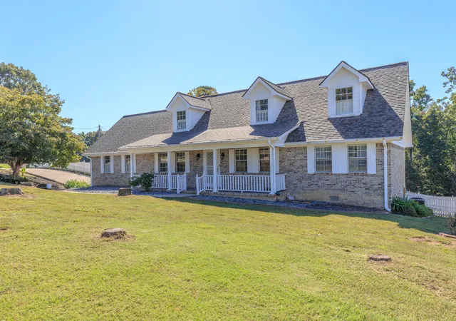 Photo 1 of Single family home for sale at 14 Hickory Hl Ln, Ringgold, GA 30736 | MLS# 1542604 | Listing updated on 2026-10-29