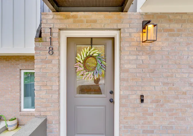Photo 4 of Townhouse for sale at 724 W Bell Ave #118, Chattanooga, TN 37405 | MLS# 1542547 | Listing updated on 2026-09-10