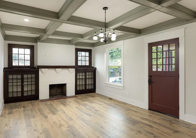 Photo 4 of Single family home for sale at 12 N Seminole Dr, Chattanooga, TN 37411 | MLS# 1542684 | Listing updated on 2026-09-11