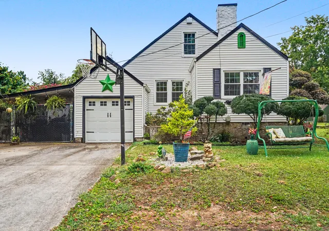 Photo 2 of Single family home for sale at 3406 Redding Rd, Chattanooga, TN 37415 | MLS# 1542602 | Listing updated on 2026-09-14