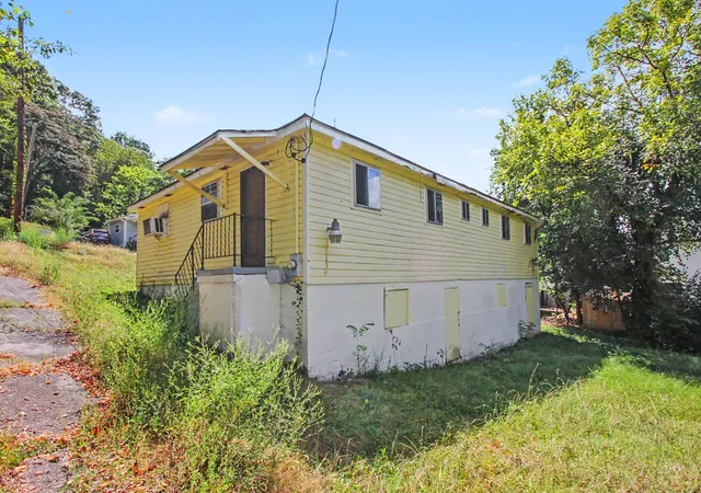 Photo 2 of Single family home for sale at 4511 Balcomb St, Chattanooga, TN 37409 | MLS# 1542765 | Listing updated on 2026-10-22