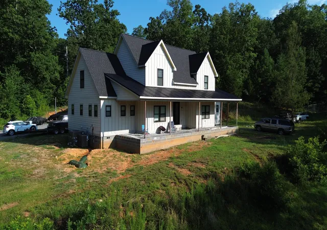 Photo 2 of Single family home for sale at 695 Van Davis Rd Nw, Georgetown, TN 37336 | MLS# 1542590 | Listing updated on 2026-09-15