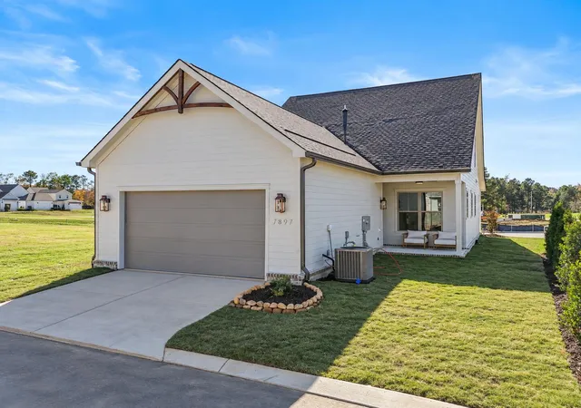Photo 18 of Single family home for sale at 7897 Honeycomb Ln, Chattanooga, TN 37421 | MLS# 1542594 | Listing updated on 2026-09-11