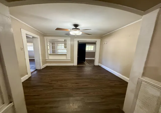 Photo 3 of Single family home for sale at 403 S Cherokee St, La Fayette, GA 30728 | MLS# 1542688 | Listing updated on 2026-10-06