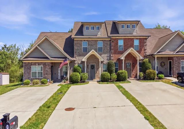 Photo 1 of Townhouse for sale at 250 Ne Bellingham Dr, Cleveland, TN 37312 | MLS# 1542617 | Listing updated on 2026-09-11