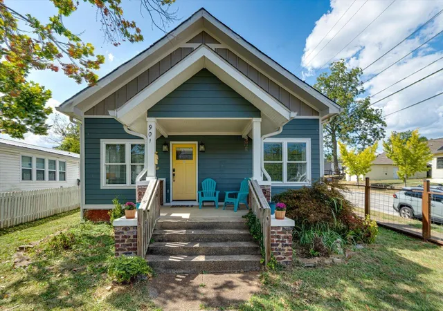 Single family home for sale at 901 S Highland Park Ave, Chattanooga, TN 37404 | MLS# 1542634