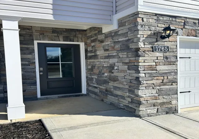 Photo 3 of Single family home for sale at 1765 Abington Farms Way, Hixson, TN 37343 | MLS# 1542671 | Listing updated on 2026-10-08