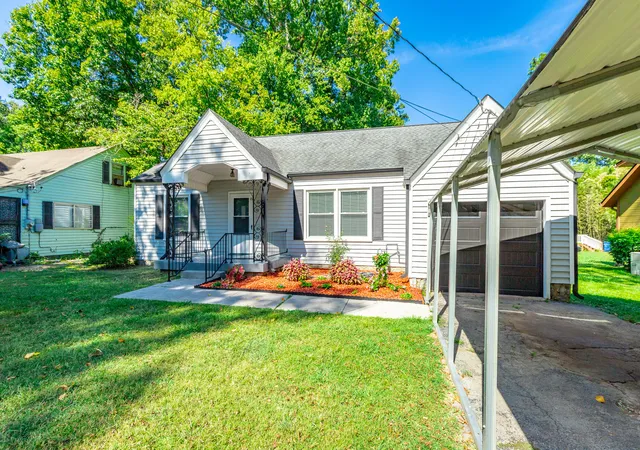 Photo 3 of Single family home for sale at 113 N Larchmont Ave, Chattanooga, TN 37411 | MLS# 1542648 | Listing updated on 2026-09-11