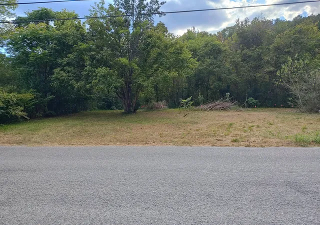 Photo 1 of Land for sale at 787 Pikeville Ave, Graysville, TN 37338 | MLS# 1542665 | Listing updated on 2026-09-11