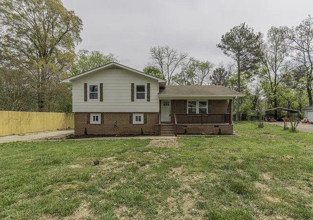 Photo 1 of Sale Pending at 13 Edgewood Cir, Fort Oglethorpe, GA 30742 | MLS# 1542679 | Listing updated on 2026-09-13