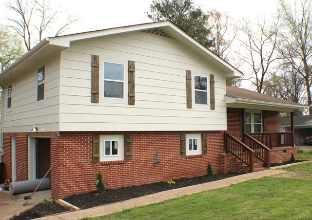 Photo 2 of Sale Pending at 13 Edgewood Cir, Fort Oglethorpe, GA 30742 | MLS# 1542679 | Listing updated on 2026-09-13