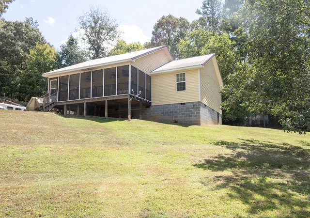 Photo 1 of Single family home for sale at 1307 Ridgeway Rd, La Fayette, GA 30728 | MLS# 1542729 | Listing updated on 2026-10-28